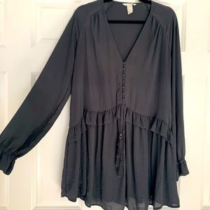 ** LAST CHANCE ** Flowy and loose gray mini dress!
